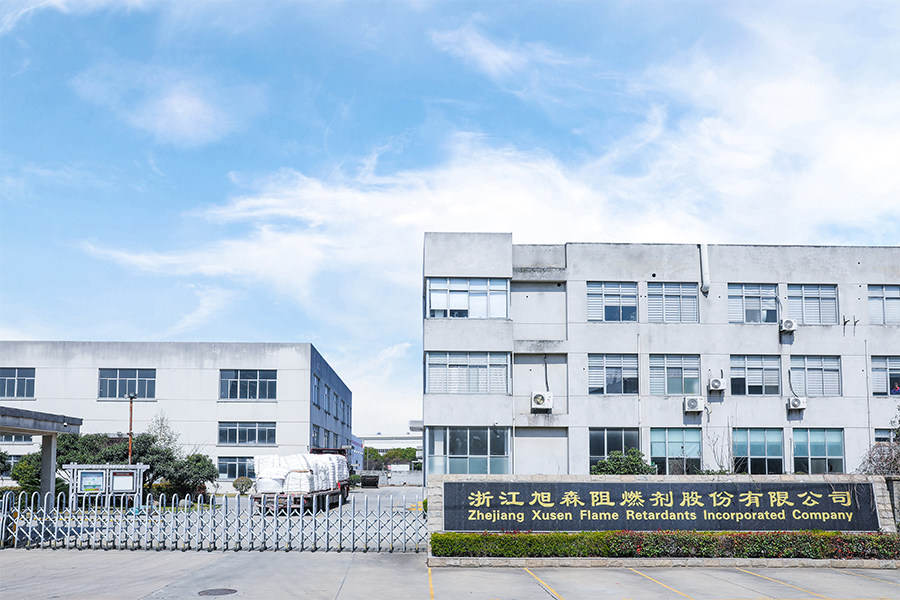 Begrüßen Sie einen geschätzten Kunden aus dem Iran, der uns besucht hat